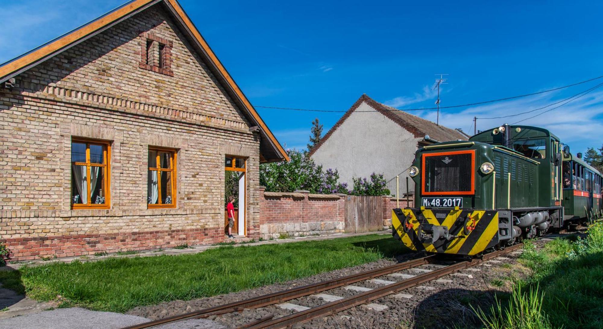 Minifaktura Loft Apartman & Reggelizo Es Etelbar Szokolya Buitenkant foto